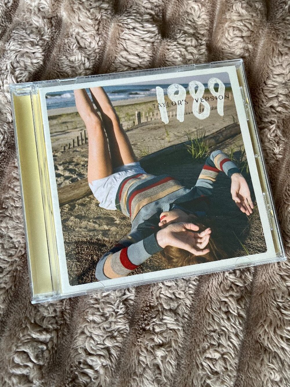 Taylor Swift: 1989 Taylor's Version - Sunrise Boulevard Yellow Limited Edition